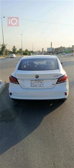 ئێم جی 6